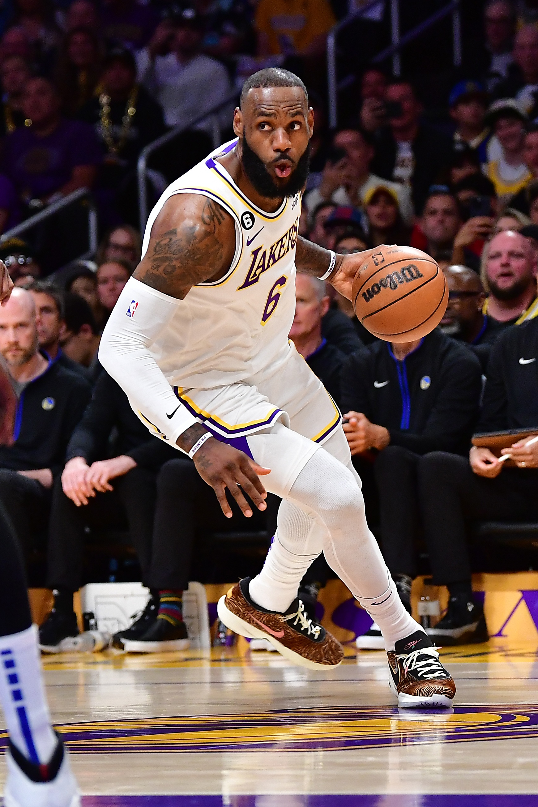 NBA球员在季后赛中展现出色表现